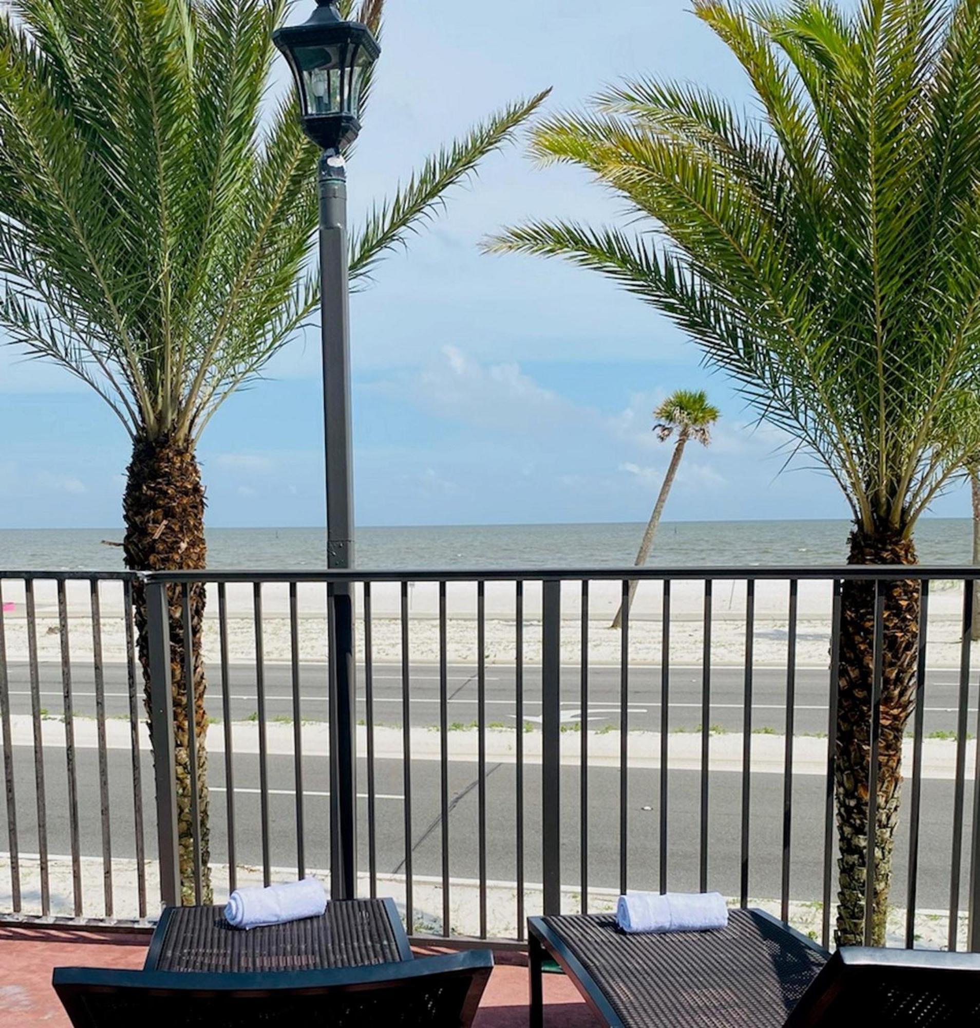 Holiday Inn Express - Gulfport Beach By Ihg Zewnętrze zdjęcie