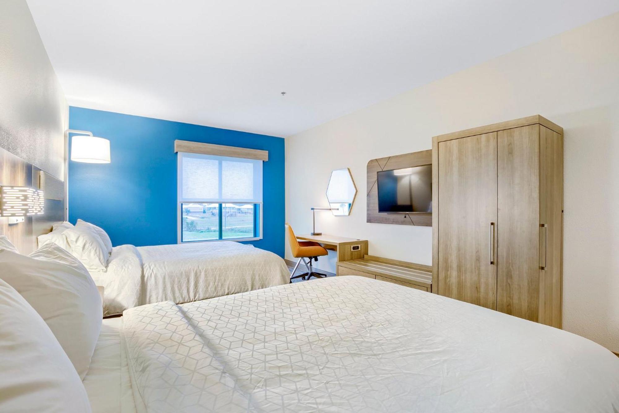 Holiday Inn Express - Gulfport Beach By Ihg Zewnętrze zdjęcie
